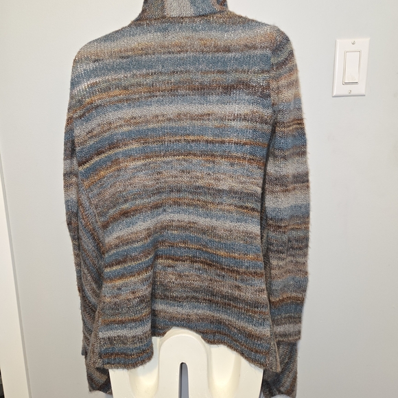 Cozy Striped Women's Poncho - Picture 6 of 10